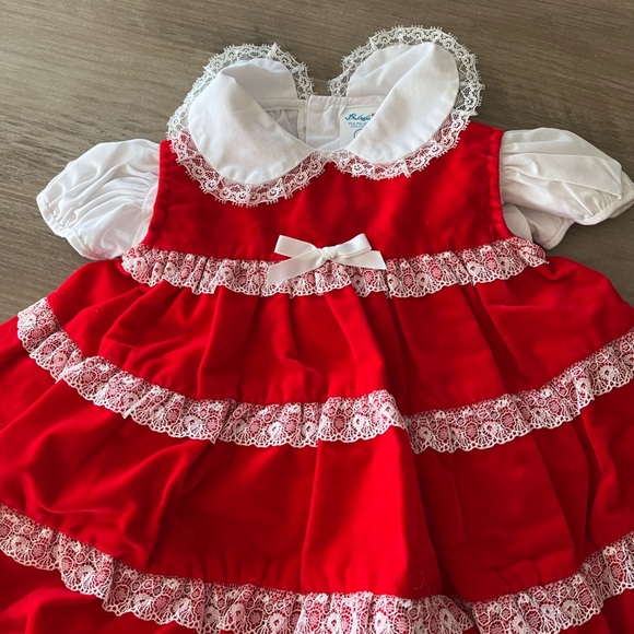 Babyfair x Vintage Tiered Red Velvet Baby Holiday Dress with Bloomers - Picture 4 of 12